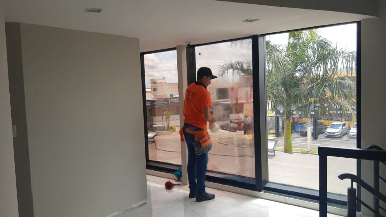 Insulfilm em Curitiba | CK Films Películas Controle Solar - Comercial Residêncial Curitiba  Fazendinha